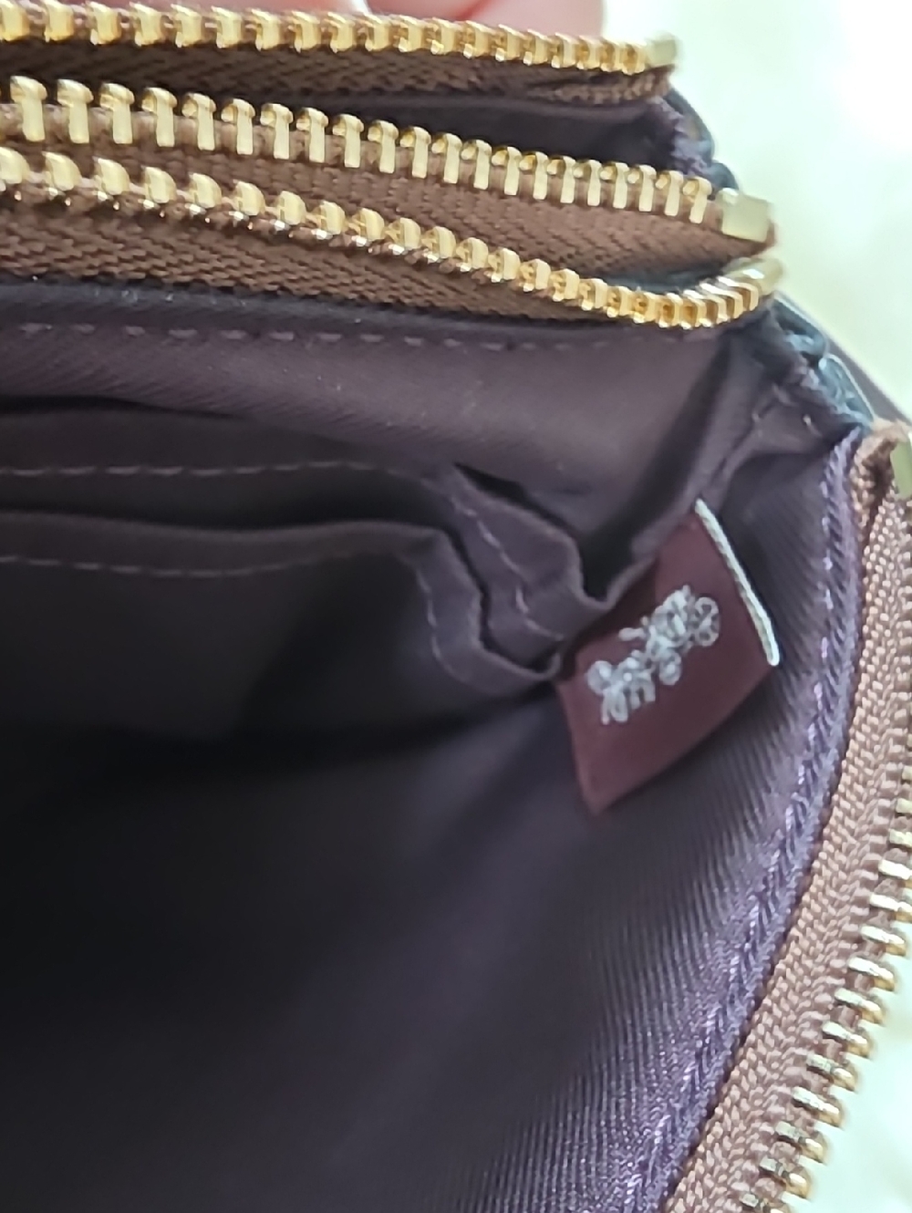 Pretty Coach Double Zip Buttetfly Signature Wristlet Wallet ๐ฉท๐ฆ๐ฎ๐ค - Picture 12 of 16